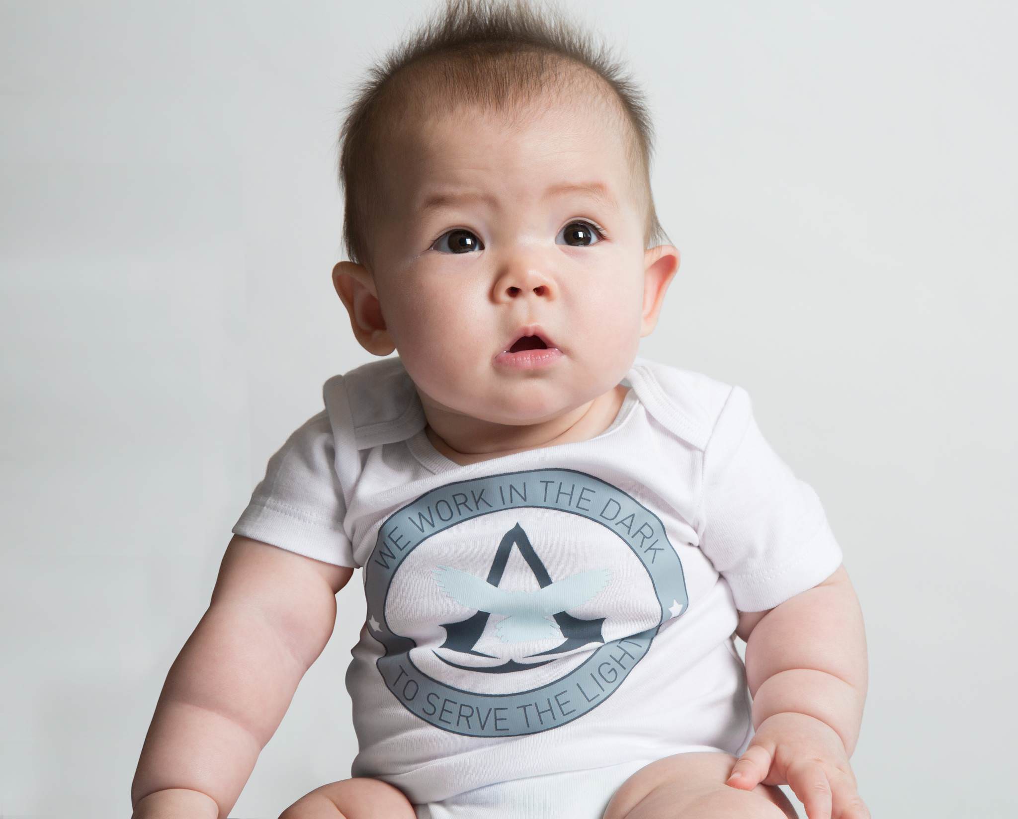Collection Bebe Assassin S Creed Training Academy Cache Couches Blanc Ubisoft Store Collection Bebe Assassin S Creed Training Academy Cache Couches Blanc Ubisoft Store